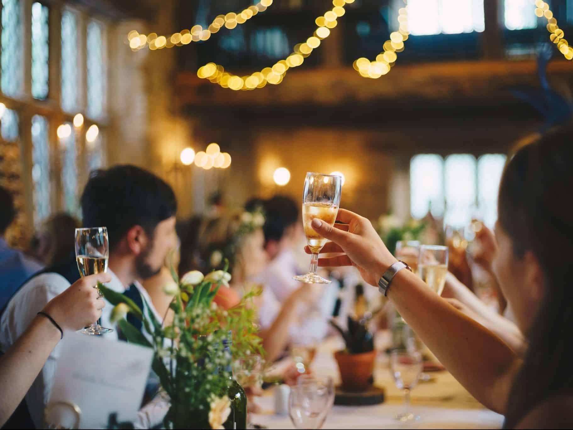 28 Wedding Champagne Flutes Worthy of Your First Toast