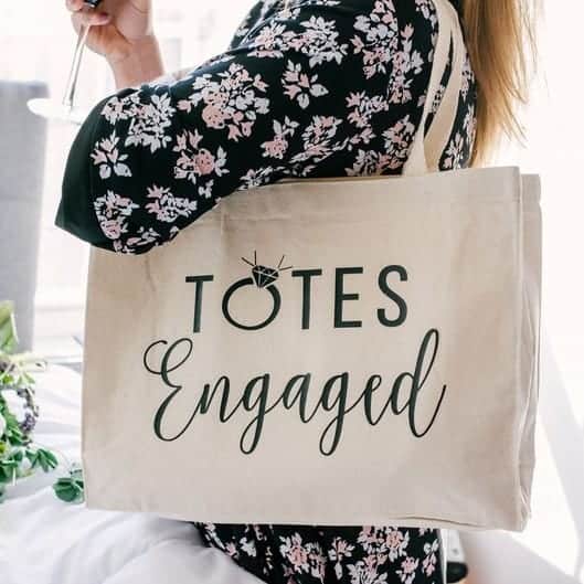 The 40 Best Engagement Gifts for Every Bride-to-Be | Modern MOH