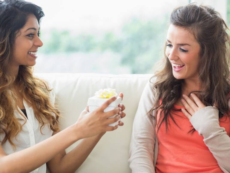 how to ask someone to be your bridesmaid by giving a bridesmaid proposal gift