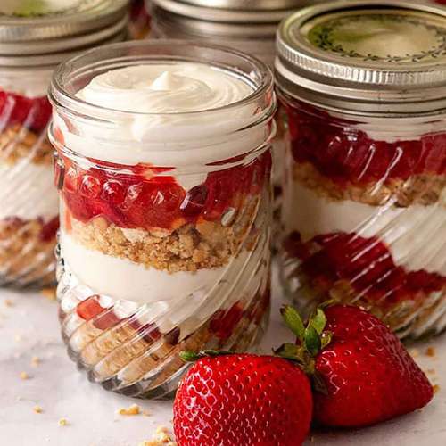 Strawberry-Rhubarb-Vanilla-Cheesecake-Mousse-Cups