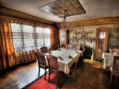 old mansion dining room as one of the options of places to host a fall bridal shower