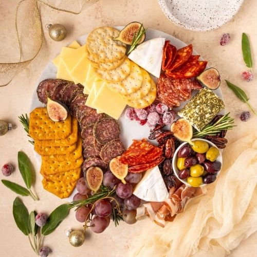 cheap-bridal-shower-game-prizes Charcuterie Wreath