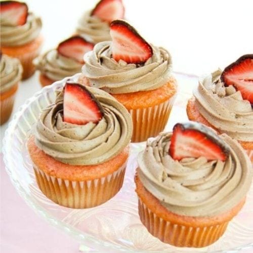 cheap-bridal-shower-game-prizes Chocolate Covered Strawberry Cupcakes