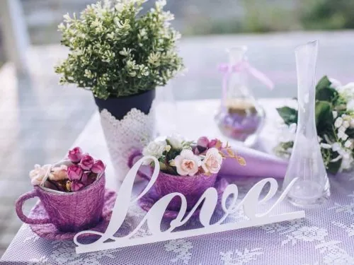 Hosting a Spring Bridal Shower decor