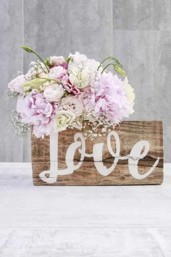 Hosting a Spring Bridal Shower decor