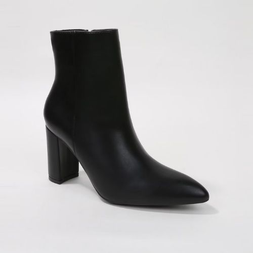 Block heel ankle boots