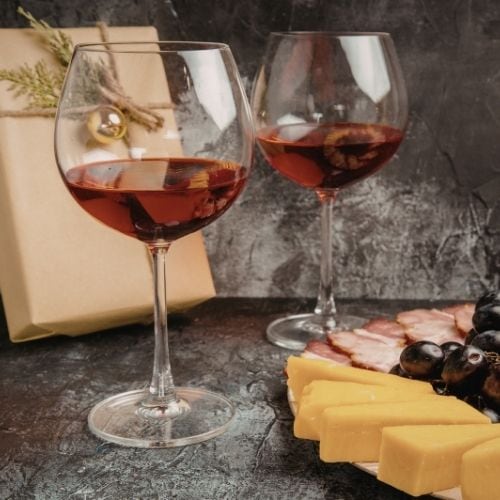 Food Basket_Wine and Cheese