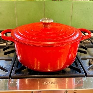 Dutch Oven, a perfect gift for a fall bridal shower 