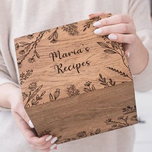 Heirloom recipe box
